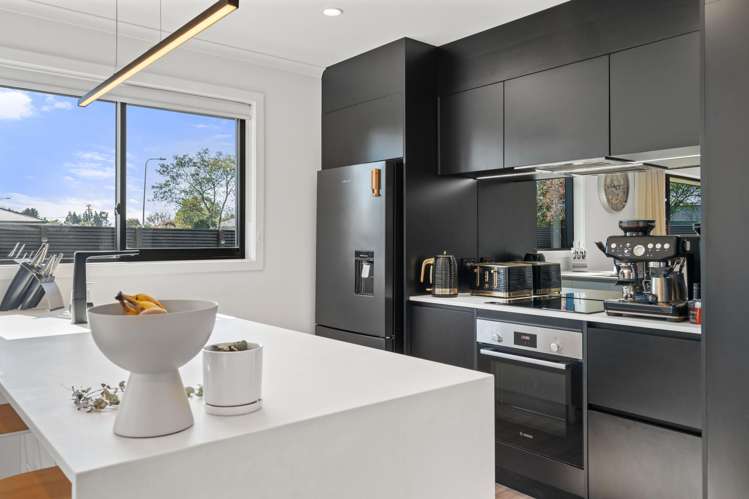 8 Old Orchard Road Solway_3