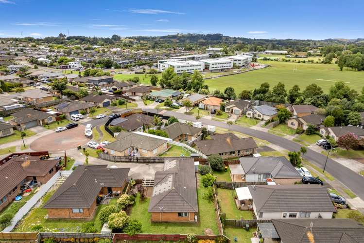 16 Ironstone Place Randwick Park_21