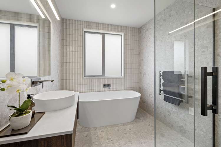 59a Paynters Avenue Strandon_13