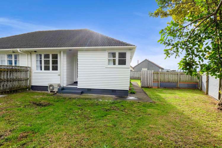 1 Vogel Street + 2 Laurent VC Street Hawera_12