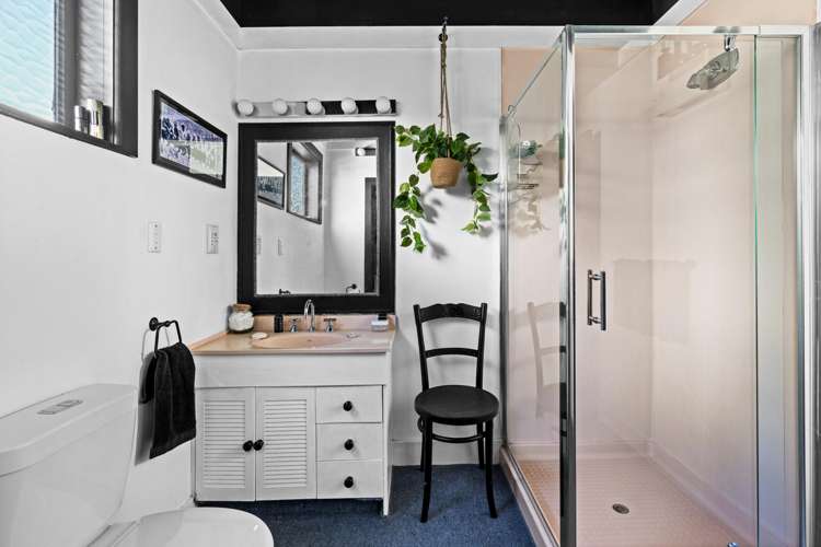 567 Marine Parade Napier South_19