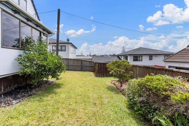 1/11 Hall Road Glenfield_20