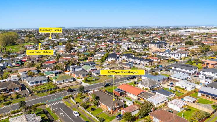 2/2 Wayne Drive Mangere_3