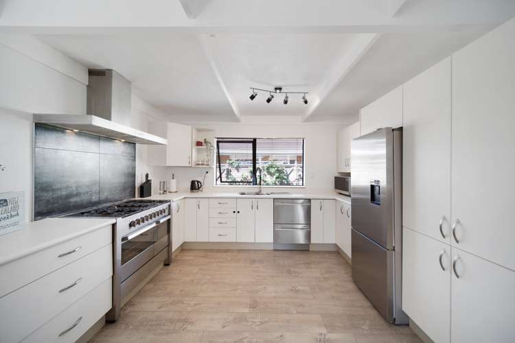 8 Riksha Place Conifer Grove_49