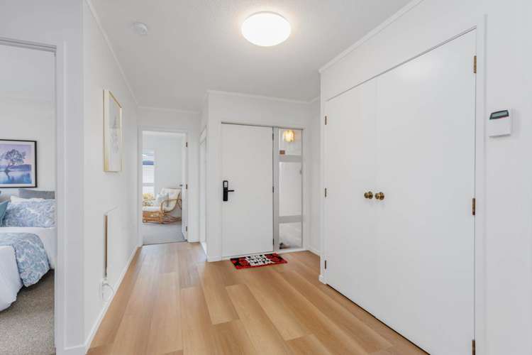 2/16 Jutland Road Takapuna_19