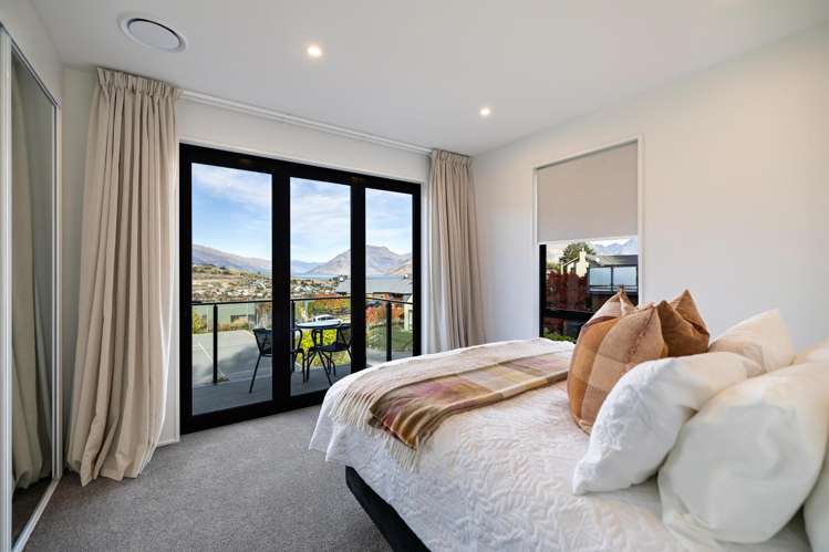1 Goldleaf Hill Queenstown_20