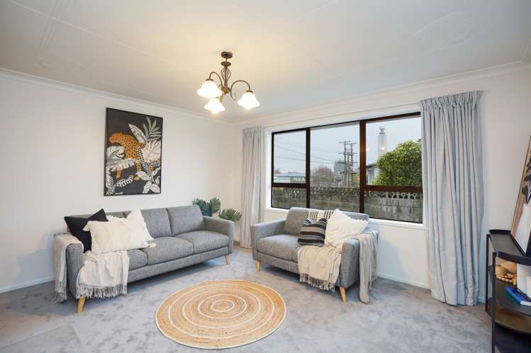 86 Edinburgh Crescent Waikiwi_7