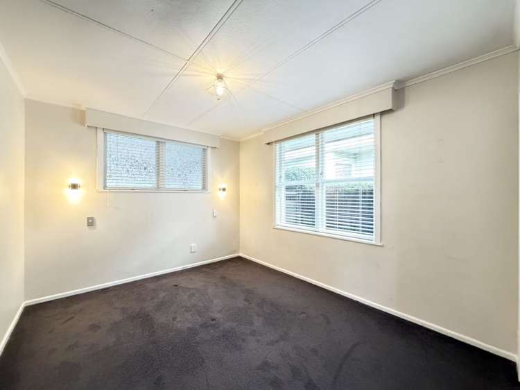 13 bradbury Road Botany Downs_10