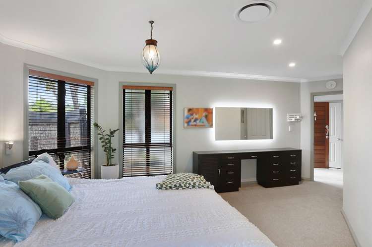 54 Roy Maloney Drive Henderson_16