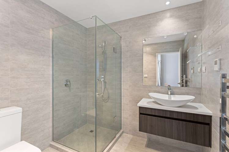 20 Bearing Parade Long Bay_10