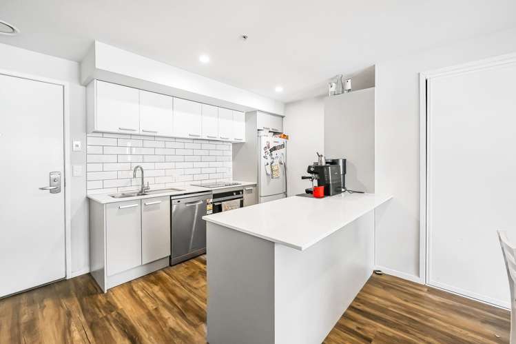 206/25 Bute Road Browns Bay_2