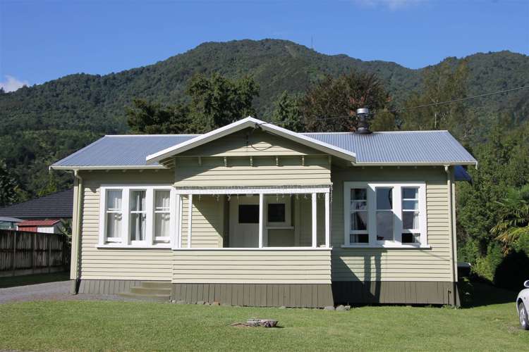 4 Farmer Street Te Aroha_13