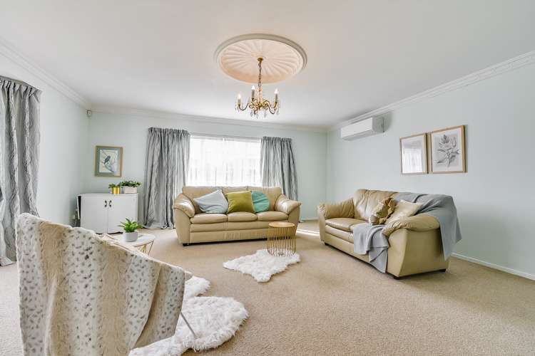 11 Sandalwood Drive Dinsdale_5