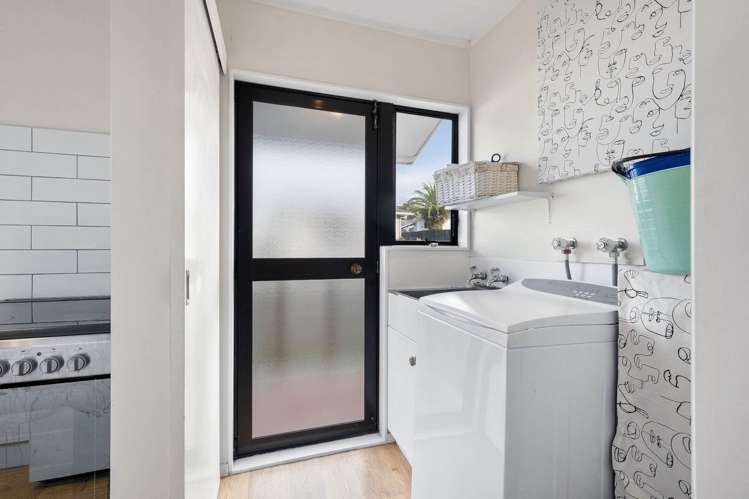 2/65 Weldene Avenue Glenfield_13