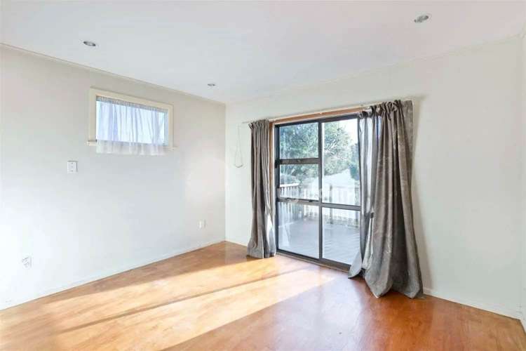 2 Tracey Terrace Te Atatu South_5