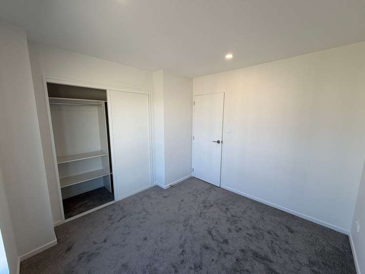 26/21 Von Sturmer Street Mangere East_11