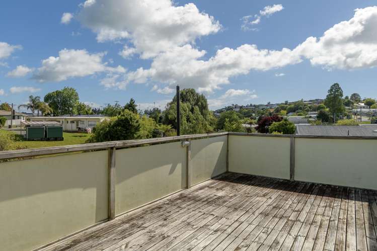 99 Sherwood Street Bellevue_8