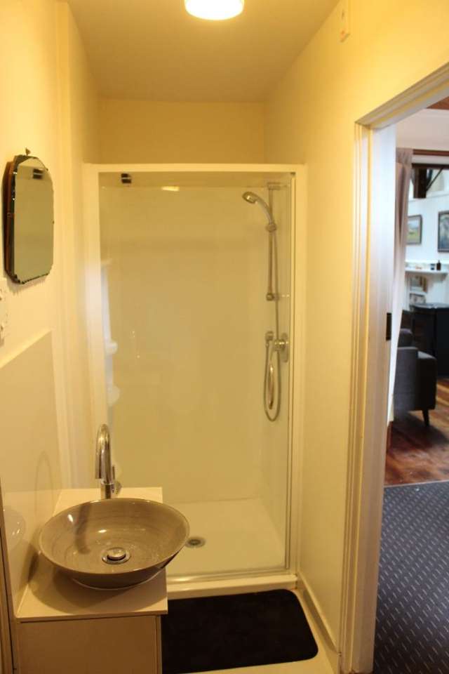 2/39B Dowling Street Dunedin Central_3