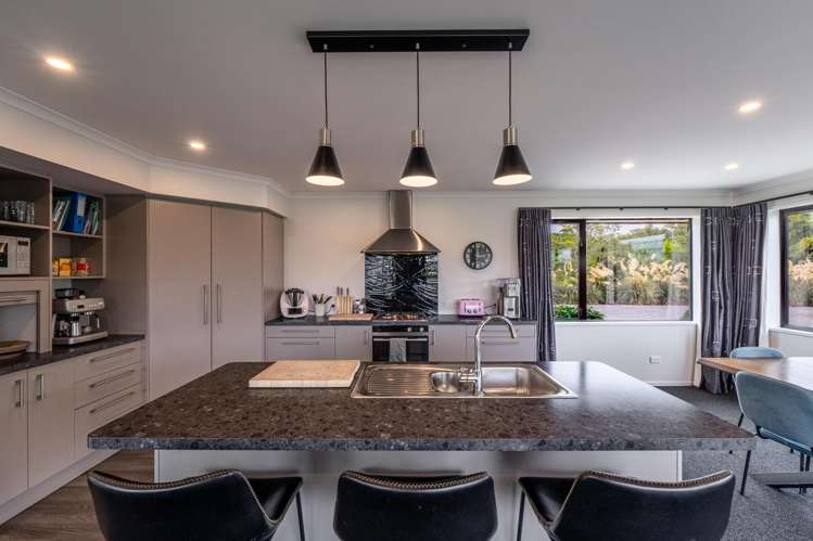 33 Marama Avenue South Otatara_3