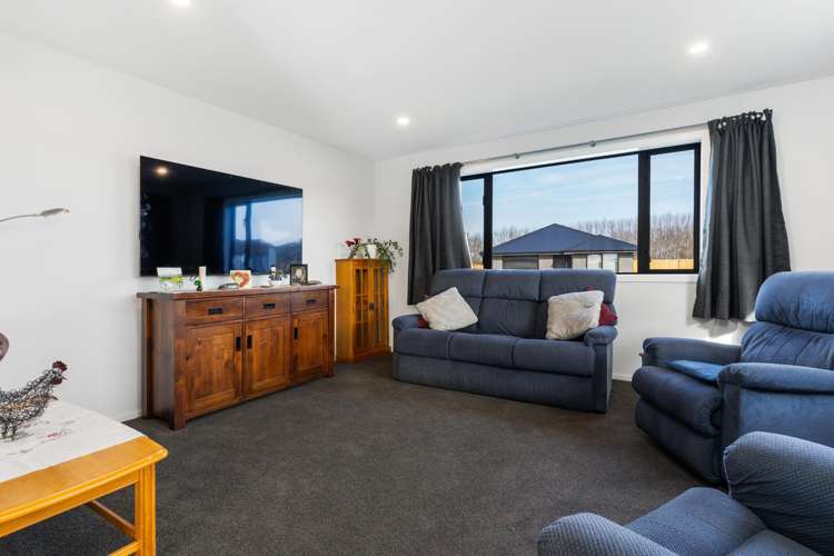 4 Mehrtens Crescent Woodend_13