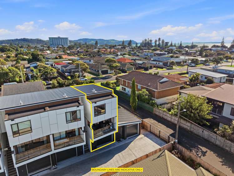 8/35 Centreway Road Orewa_28