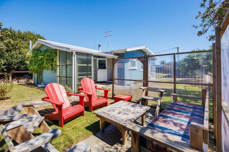 15 Ferry Street Foxton Beach_21