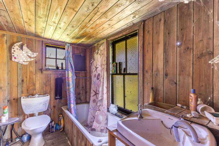 12 Ettrick Street Nightcaps_15