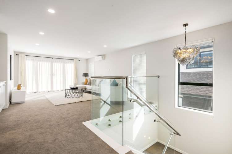 8 Thomas Rielly Avenue Hobsonville_15