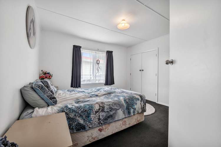 60 Egmont Street Hawera_12