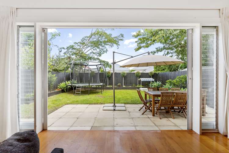 48 Cardwell Street Onehunga_12