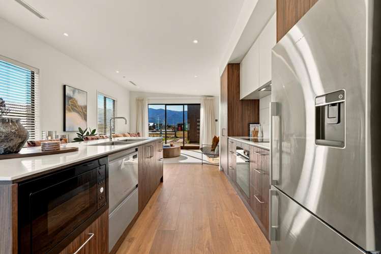 178 Burdon Loop Lake Hawea_4