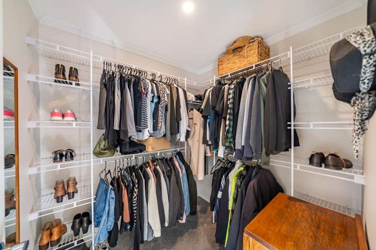 30 Martingale Drive Whitby_12