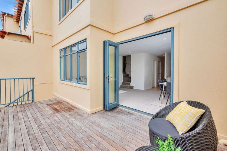 2/12 Pannill Place Oteha_22