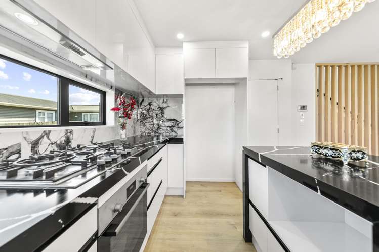 3/6 Pikitea Road Mangere Bridge_19