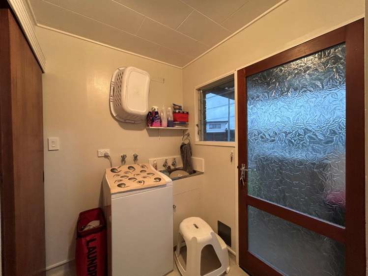 1/5 Somerset Place Taradale_7