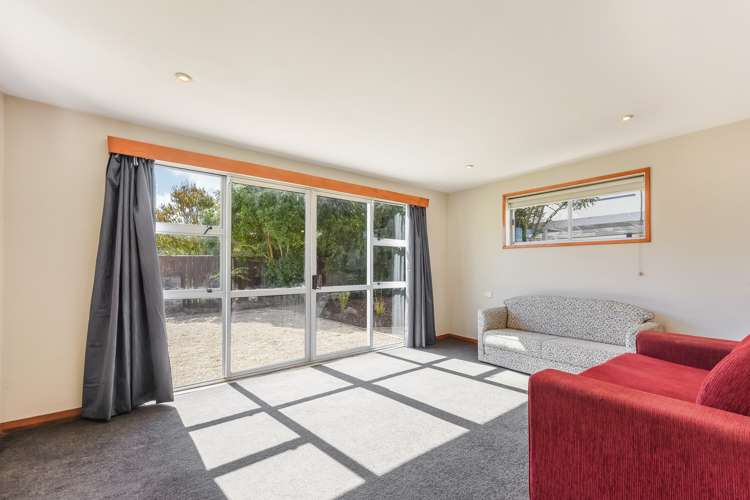 9 Kent Street Stoke_16