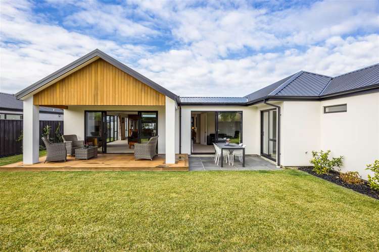 24 Eleanor Lane Casebrook_5