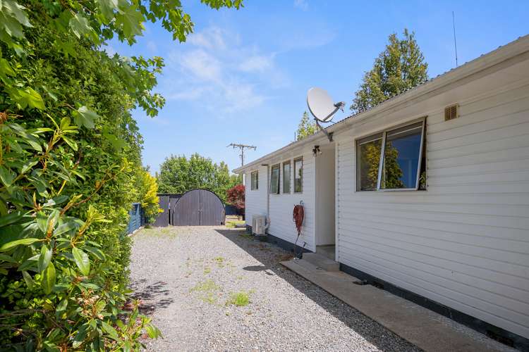 11 Dale Crescent Gore Surrounds_14