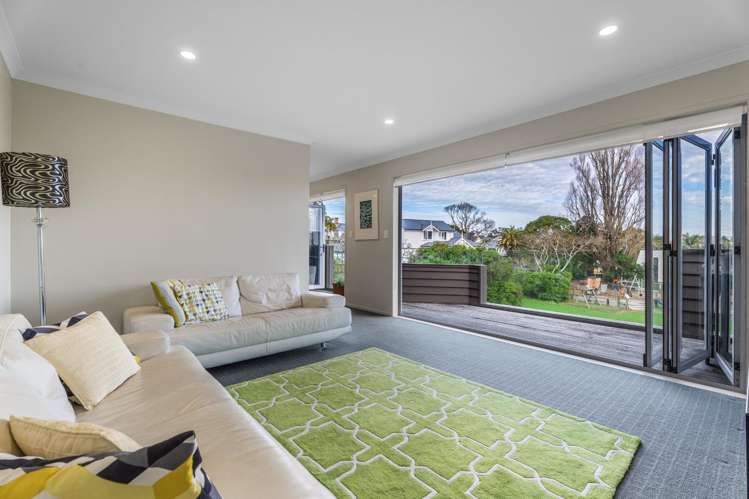 3/20 Wallace Street Herne Bay_1