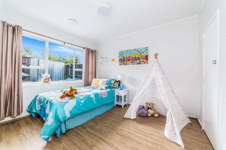 2/63 Landscape Road Mount Eden_12