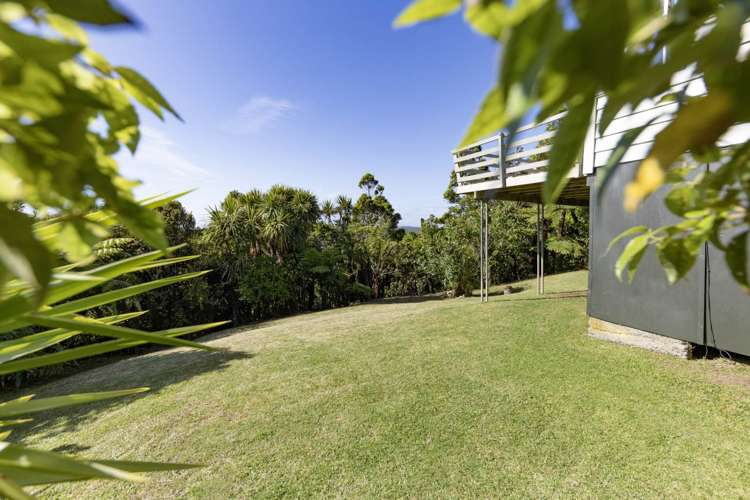 41 Te Ahuahu Road Piha_21