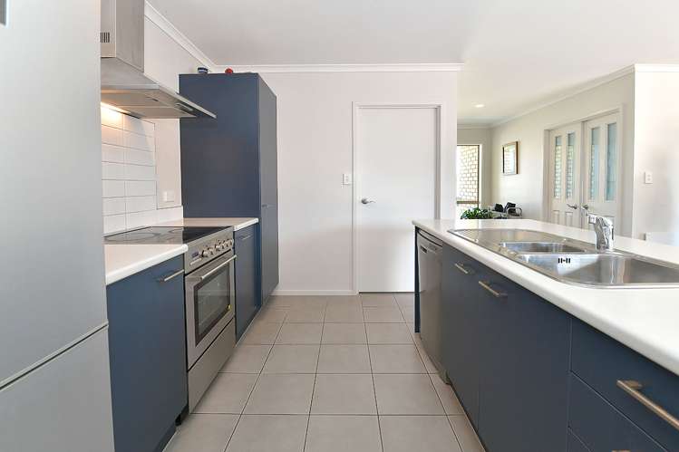 16 Aitkenhead Court Parakai_21