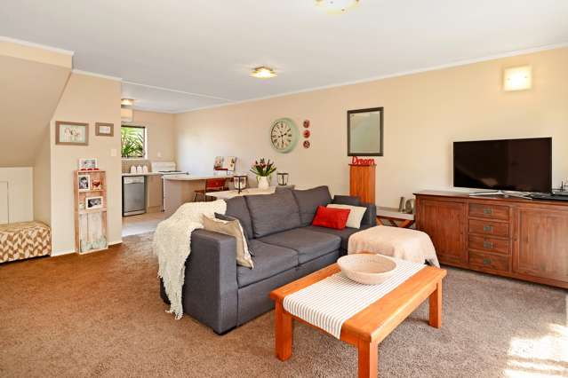 2/772 Beach Road Browns Bay_4