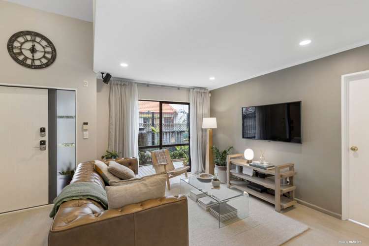 4/30 Roanoke Way Albany_2