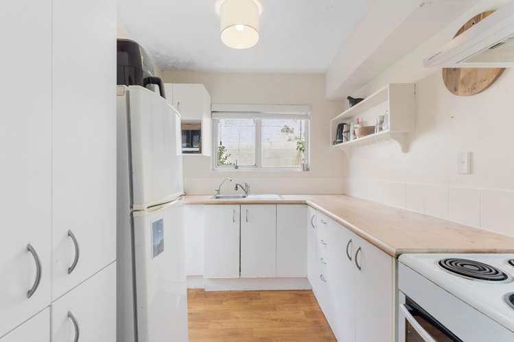 2/19 Finch Street Morningside_3