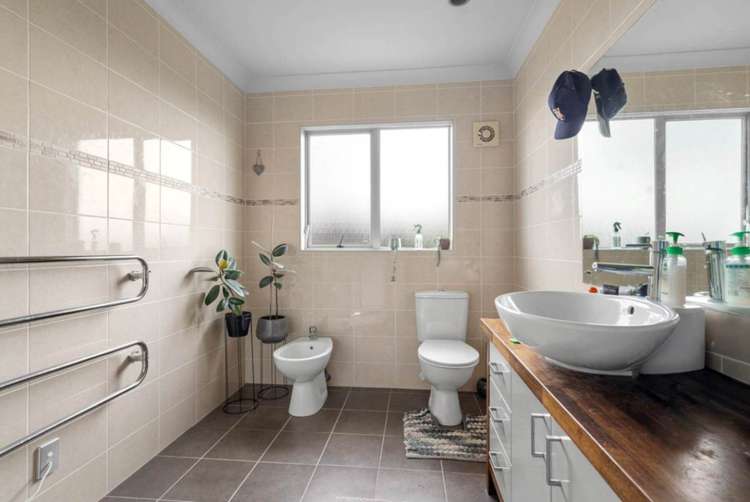 56 Amberwood Drive Northpark_12