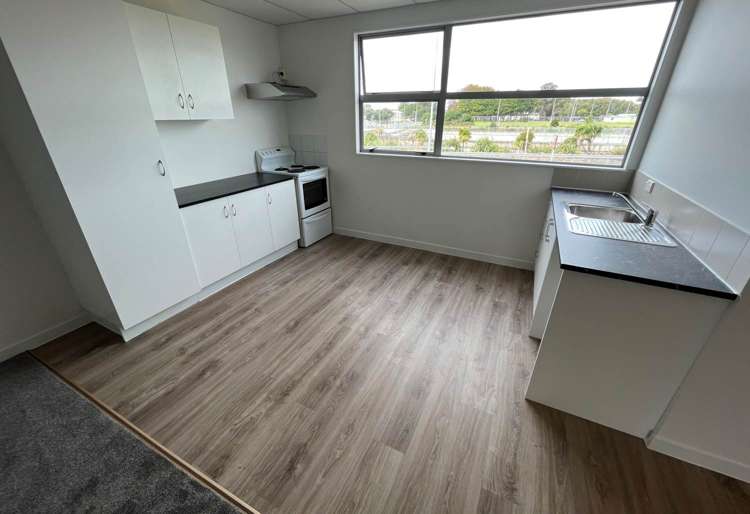 13/203 Kirkbride Road Mangere_11