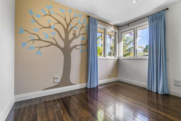 13 Amberley Avenue Te Atatu South_9