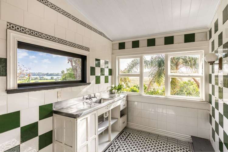 28 Waterview Road Stanley Point_16