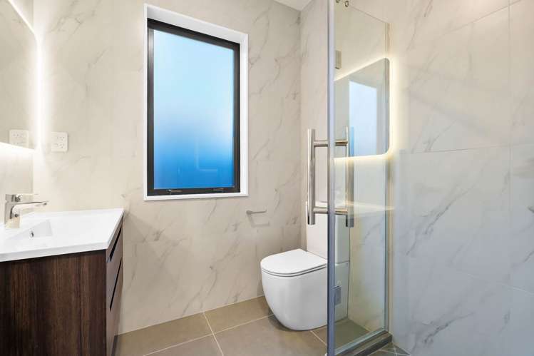 13 Tipu Crescent Wainui_19